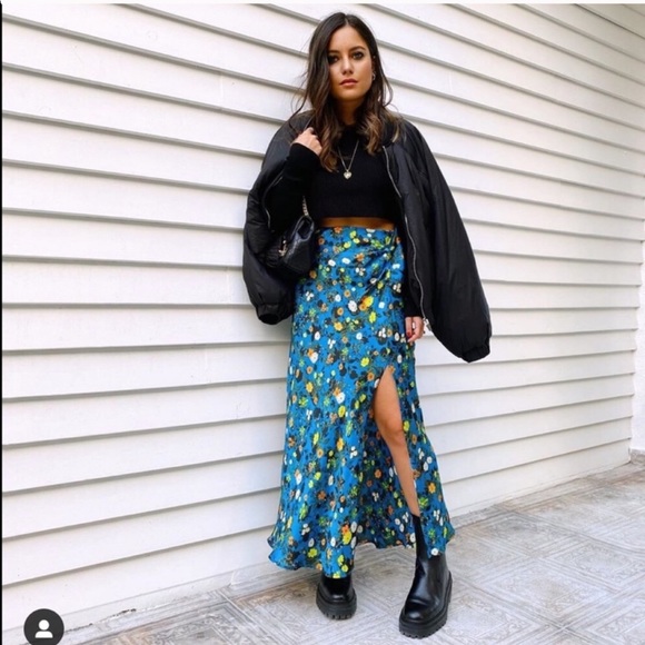 Zara floral print skirt - Picture 3 of 9